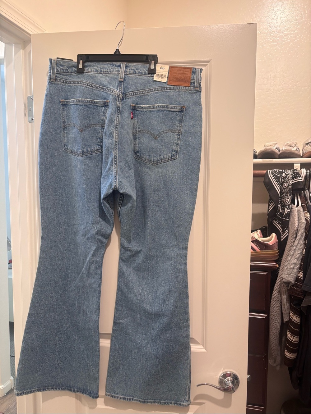 Levi's '70s High Flare Jeans - Light Blue - Picture 5 of 5